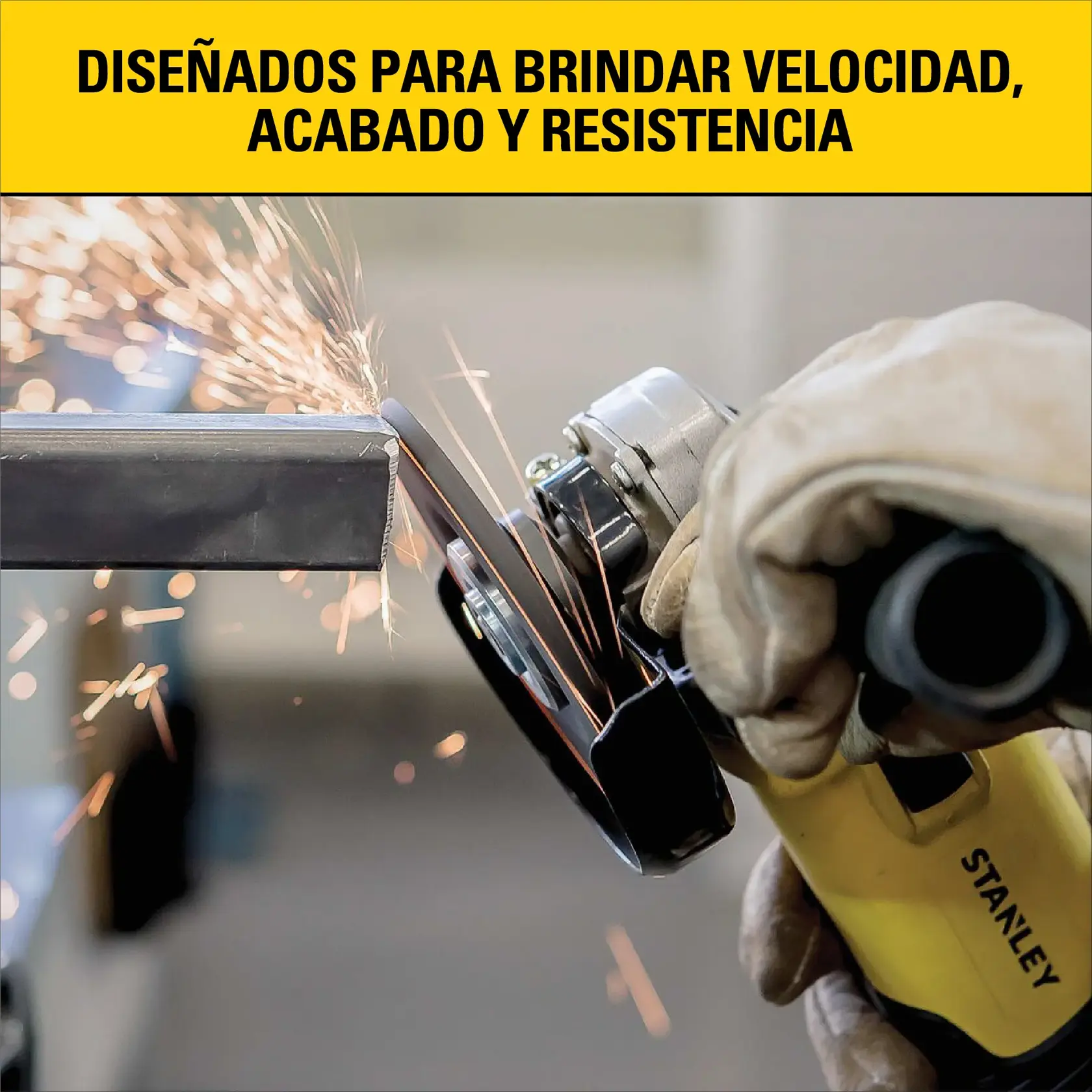 Disco de desbaste de metal Stanley STA0414 con granos abrasivos de óxido de aluminio. Presenta alta concentración de granos abrasivos, optimizado para mayor vida útil y alta remoción de material, tipo 27, RPM máximo 13,300, RPS máximo 80m/s, y construcción duradera.