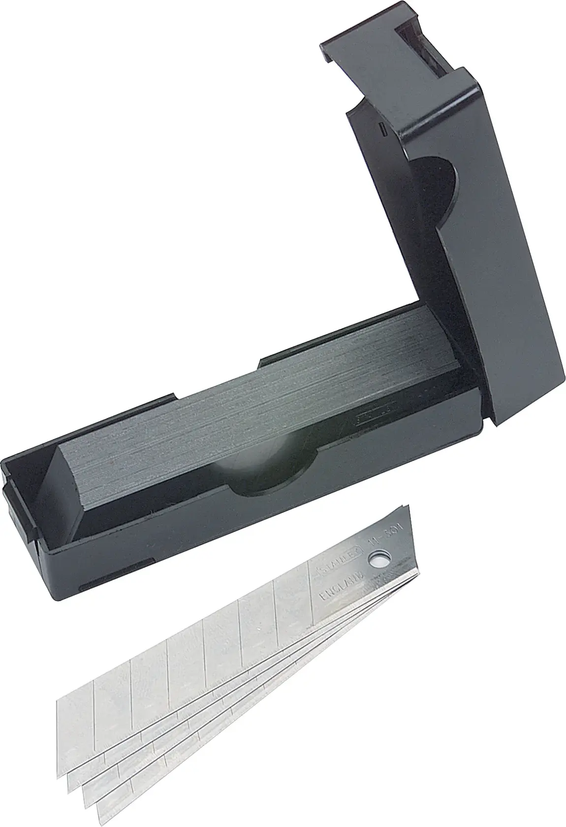 Cuchillas para cutter Stanley en estuche negro, toma angular, cuchillas segmentadas plateadas visibles