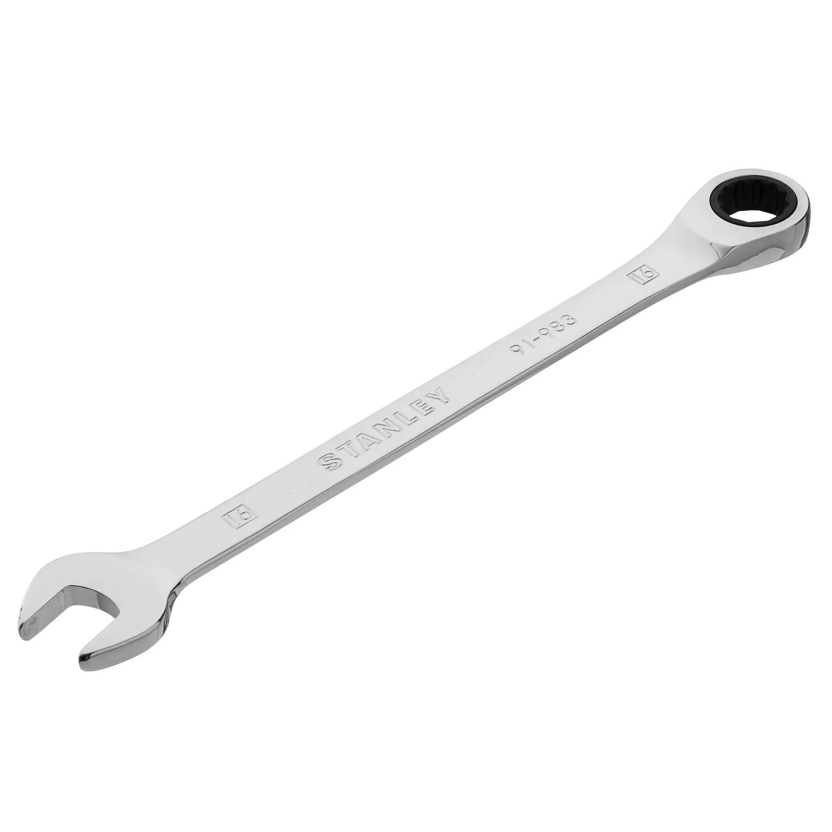 Llave combinada de carraca STANLEY 91-983 con acabado cromado, vista en ángulo sobre fondo blanco.