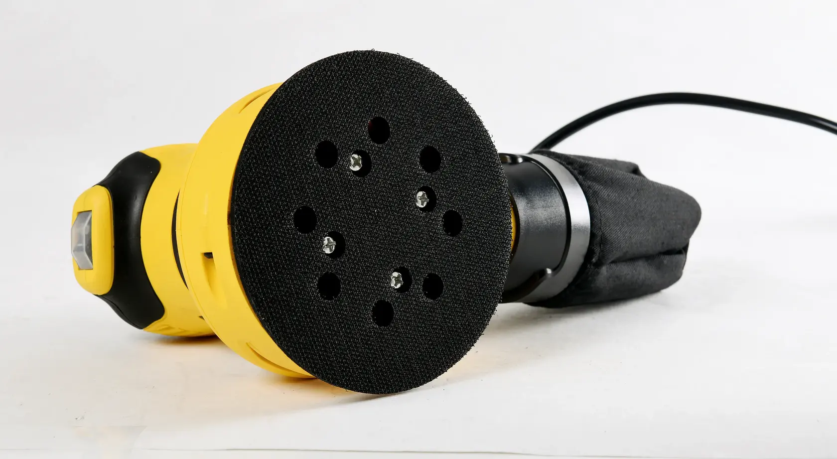 Foto de STANLEY SS30-B2C, SS30-B3, SS30-AR, SS30-BR, SS30-KR, SS30-B2 lijadora ángulo frontal amarillo-negro.